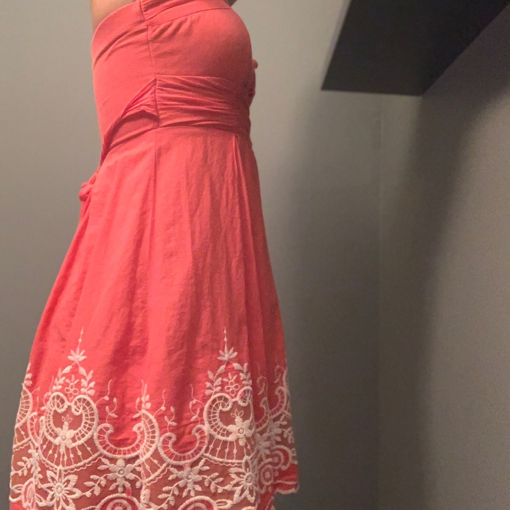 Dress - Picture 3 of 3